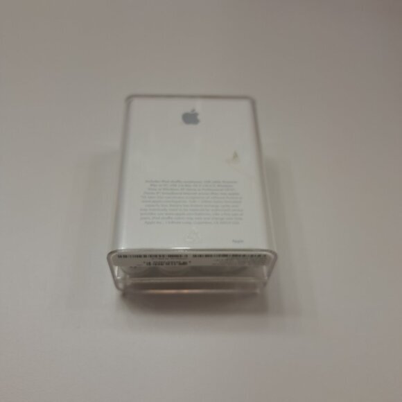 1X Apple IPod Shuffle 3rd Generation Silver 2gb Very Good To Like New - Picture 7 of 16